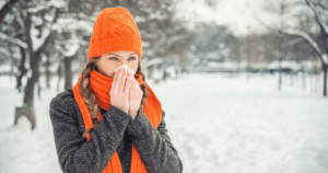 Koud weer en temperatuurwisselingen zorgen vaak voor gescheurde lippen